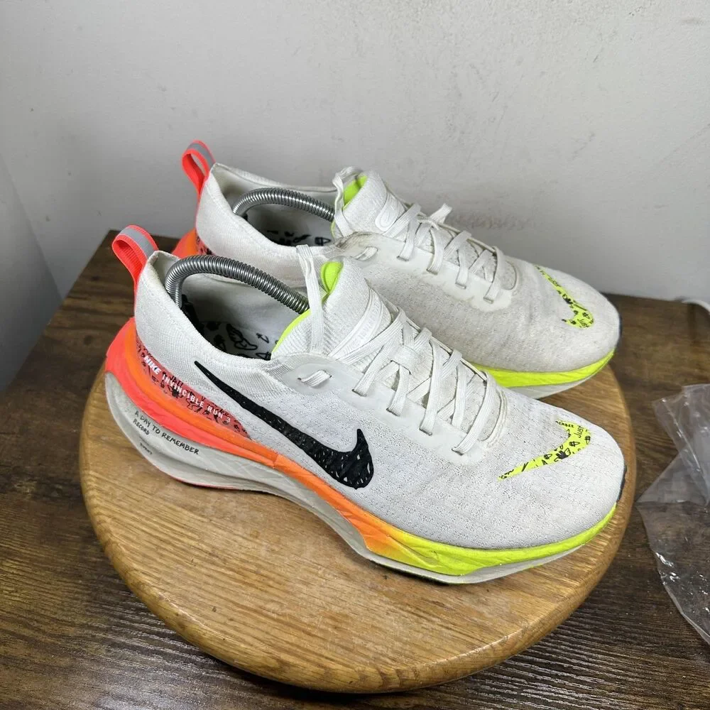 Nike Invincible Run Flyknit 3 Shoes Mens Size 10 ZoomX HF4915-100 Running